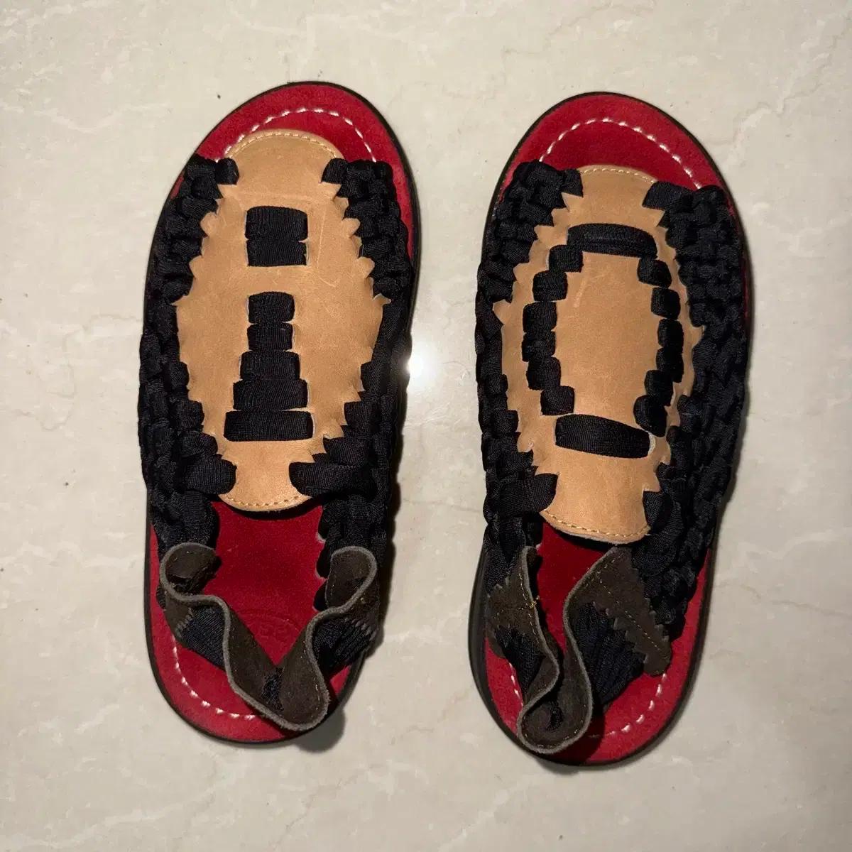 츄바스코 우븐 스타일 샌들 레드/블랙 230 oioi 콜라보