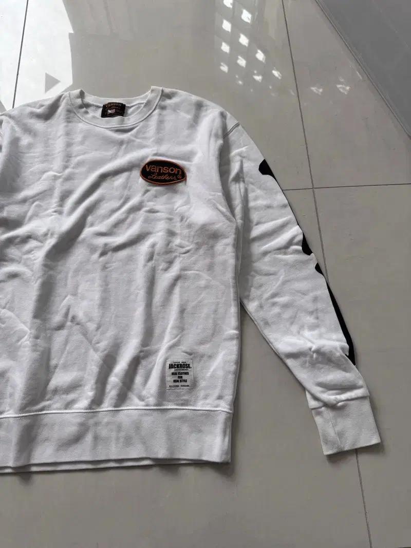 VANSON 밴슨 BONE LONG WAPEN TEE 본 롱 와펜 티셔츠