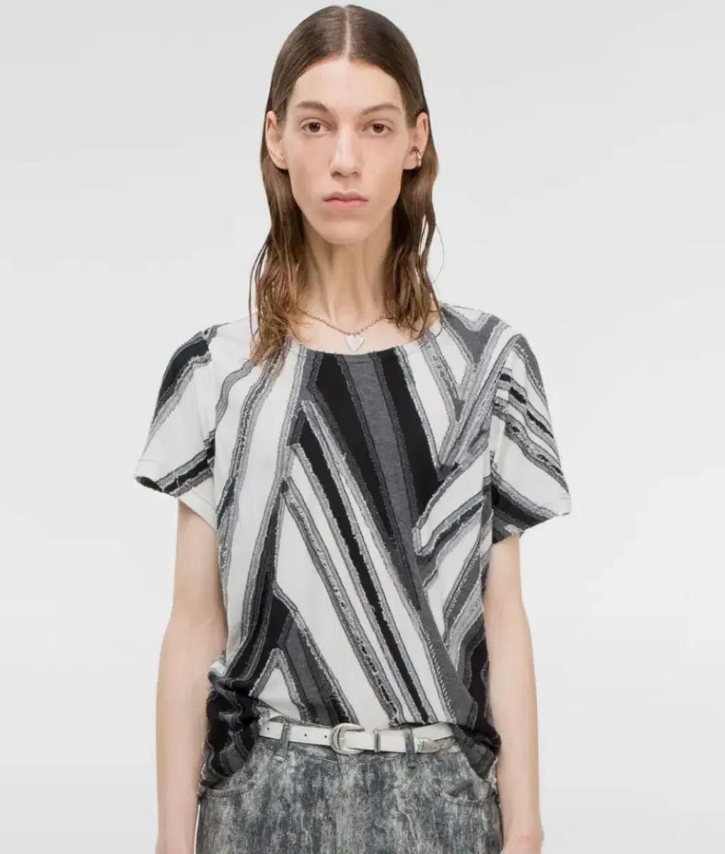 더 그레이티스트 스크랩 티셔츠