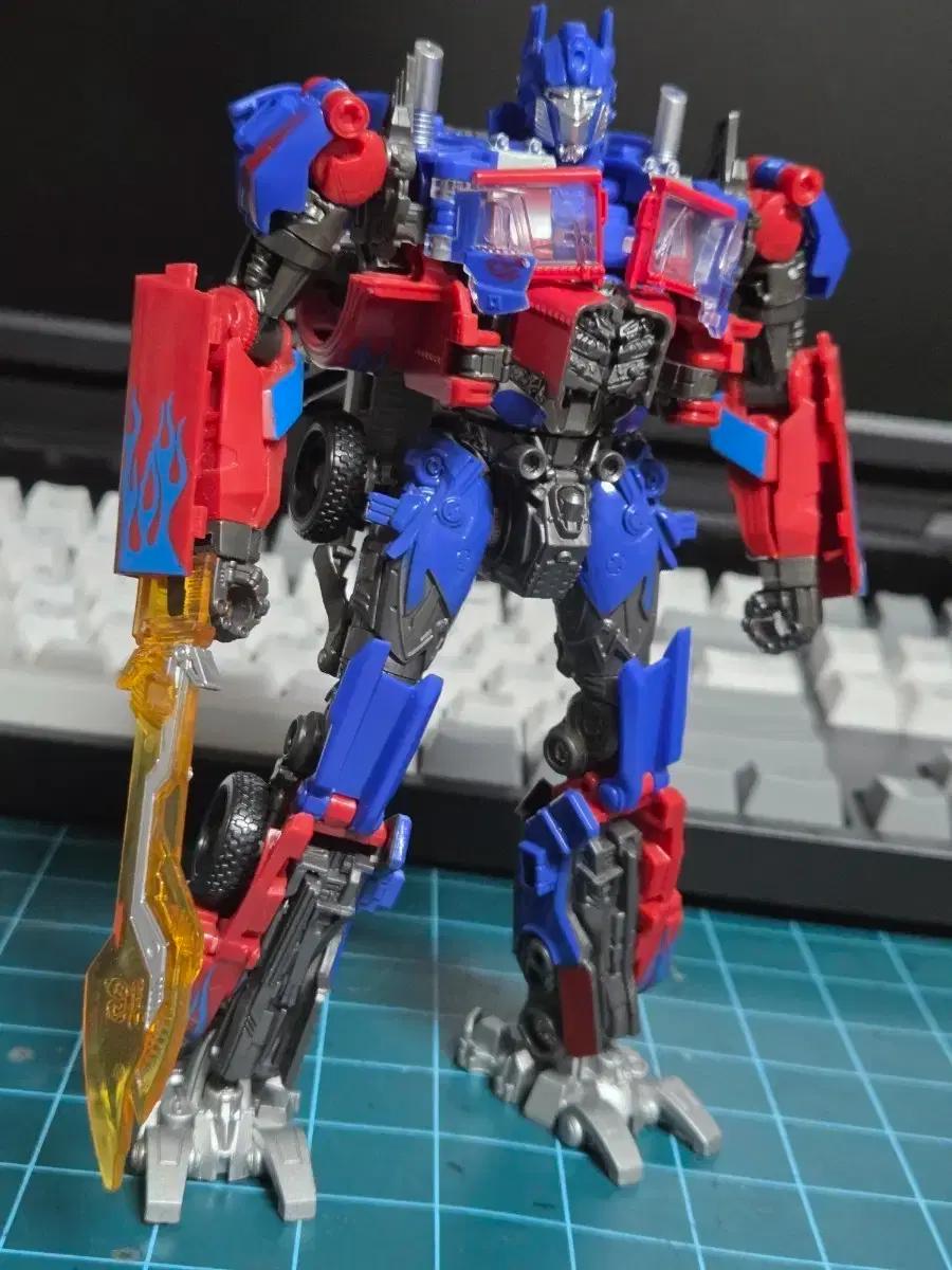 알리 트랜스포머 옵티머스 프라임 팝니다