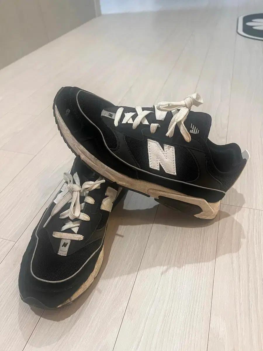 뉴발란스(260사이즈)