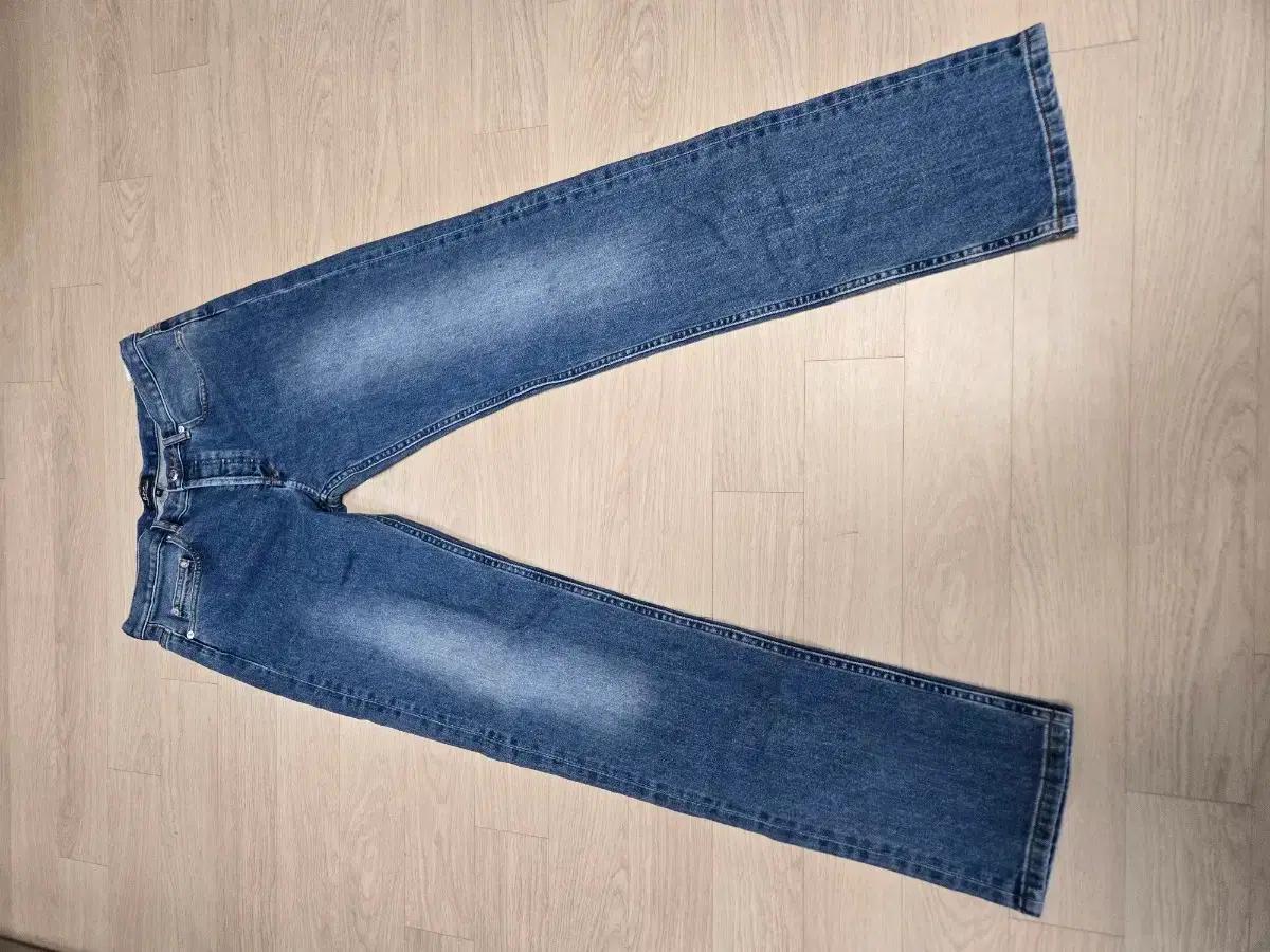 A.P.C.(아페쎄) 뉴 스탠다드 32사이즈 크림구매