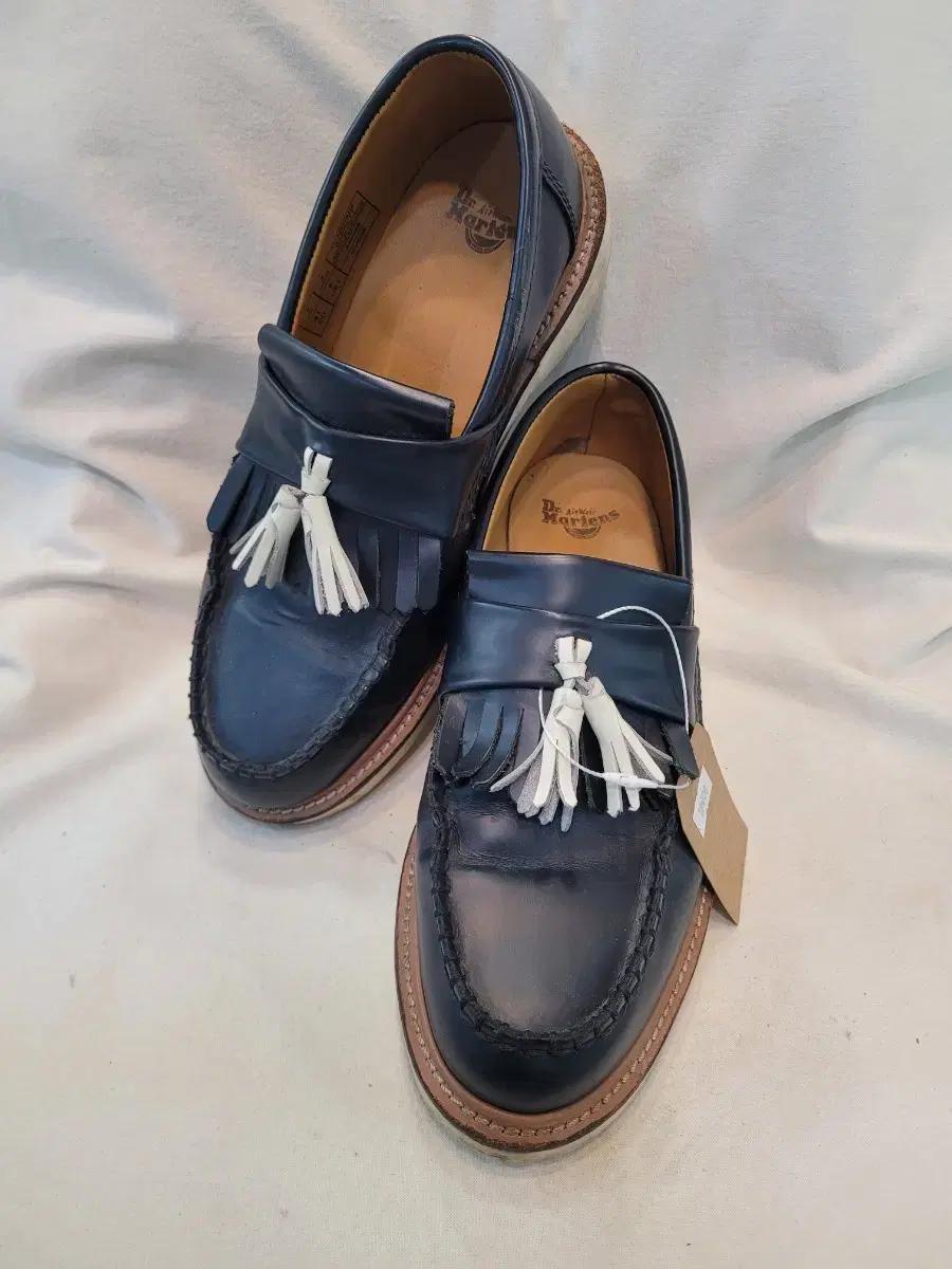 닥터마틴 Dr.Martens 태슬 로퍼 41