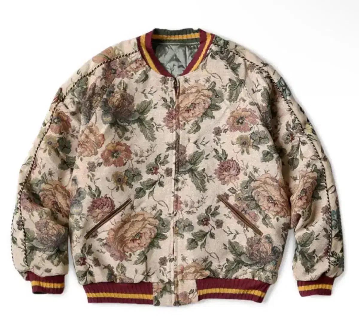 캐피탈 고블랑 수베니어 자켓 3,4 사이즈 팝니다