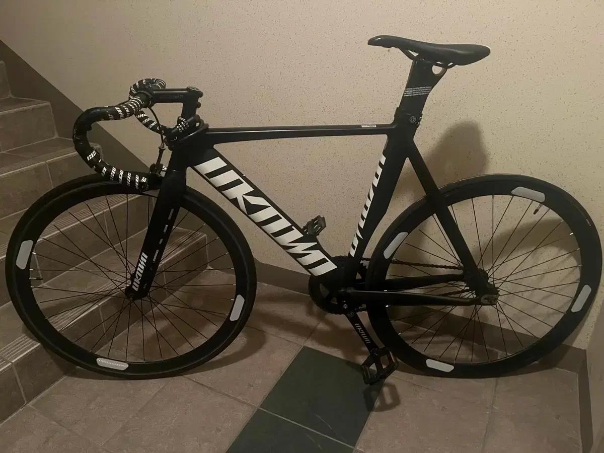 언노운 싱귤러리티2 2024 픽시 자전거