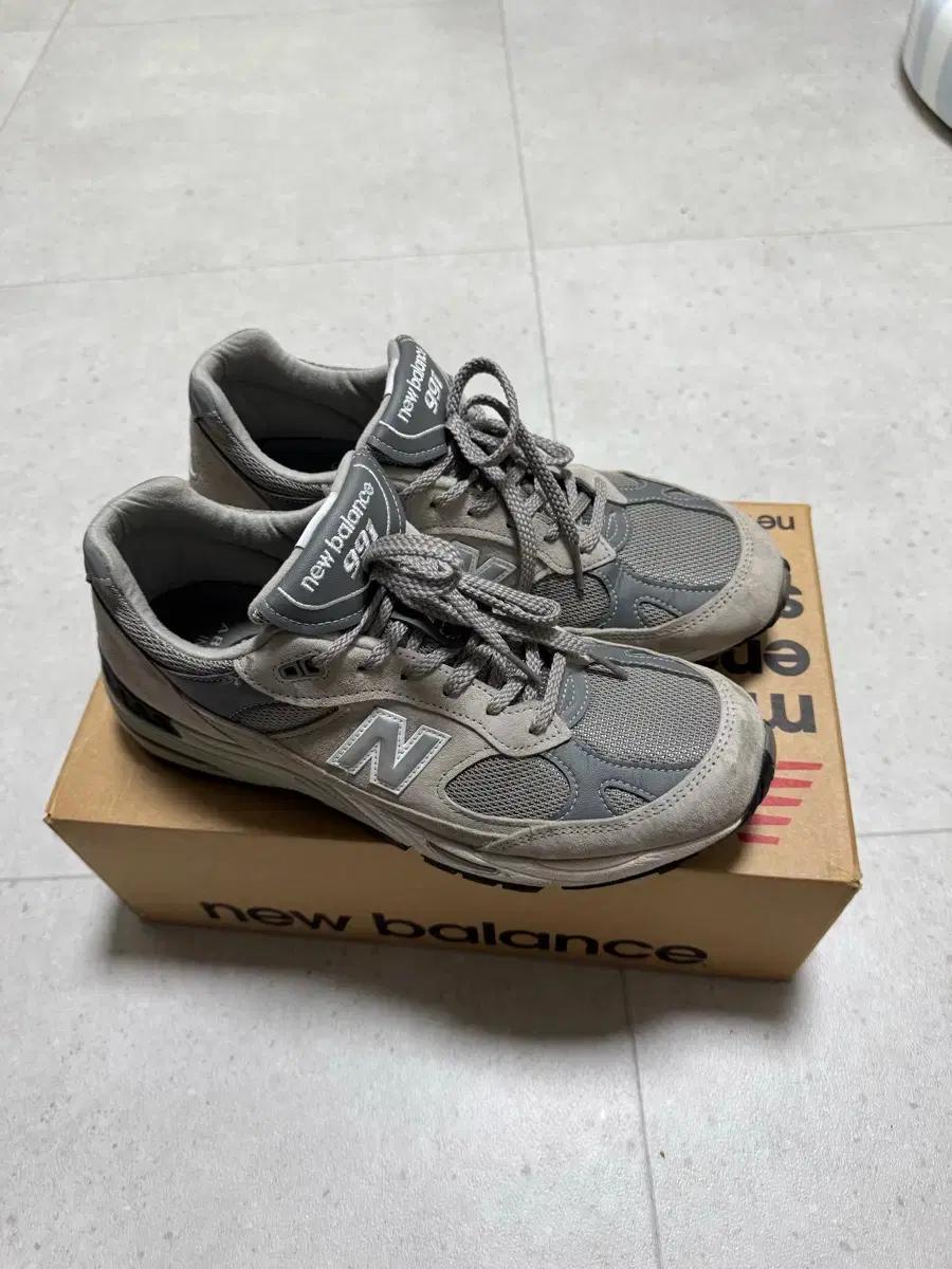 뉴발란스 991 275사이즈 판매