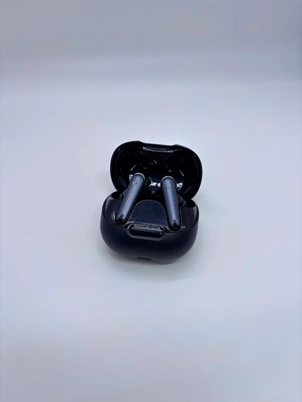 앤커(anker) 사운드코어 리버티 4 NC 블랙