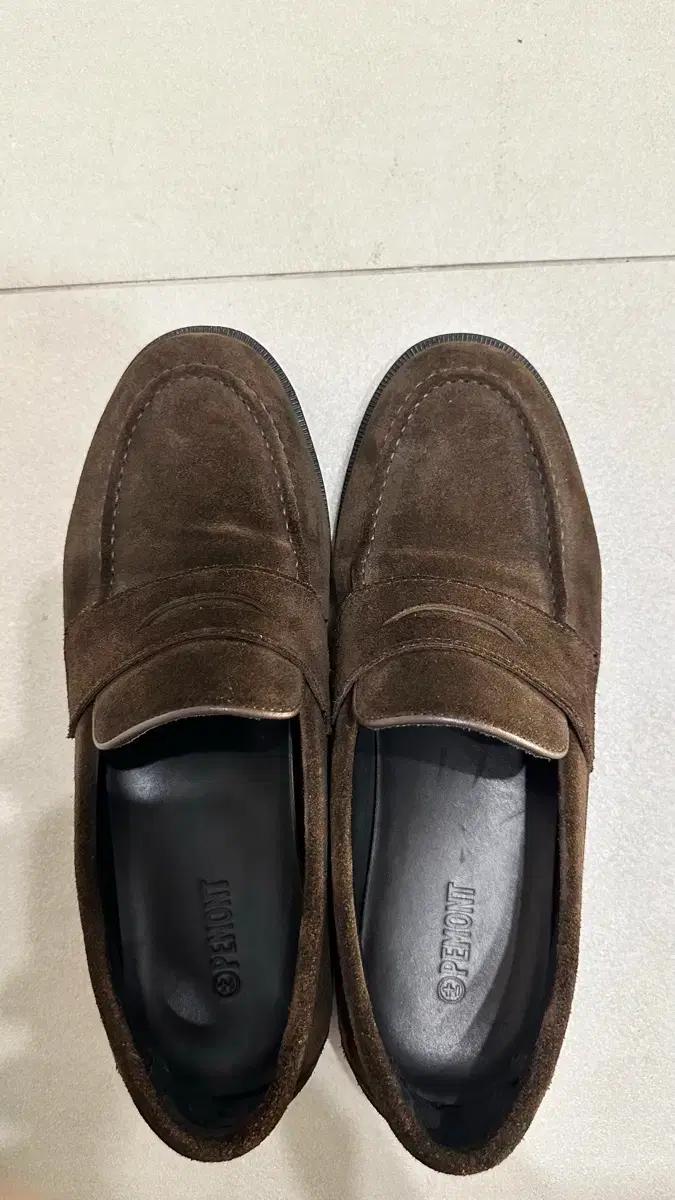 페몬트 스웨이드 브라운 이지로퍼