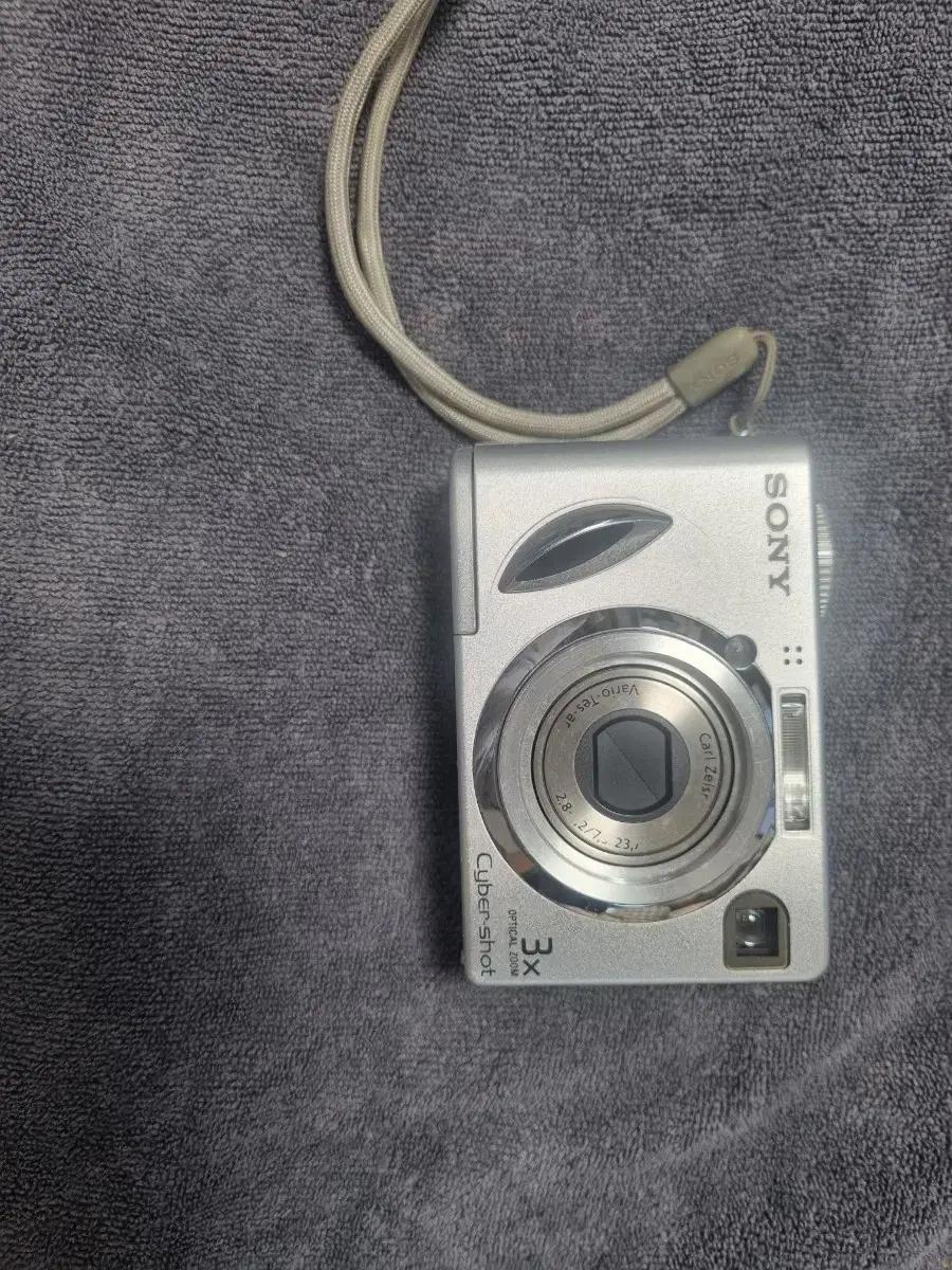 소니 DSC-W7