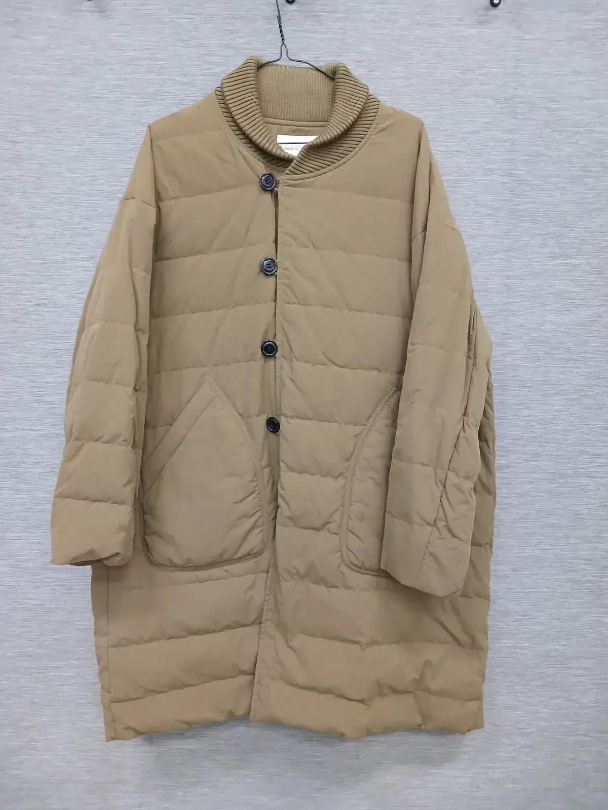 2293 A PIECE OF LIBRARY 다운 롱 패딩