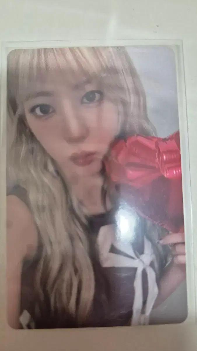 르세라핌 사쿠라 이지 위버스 특전 포카