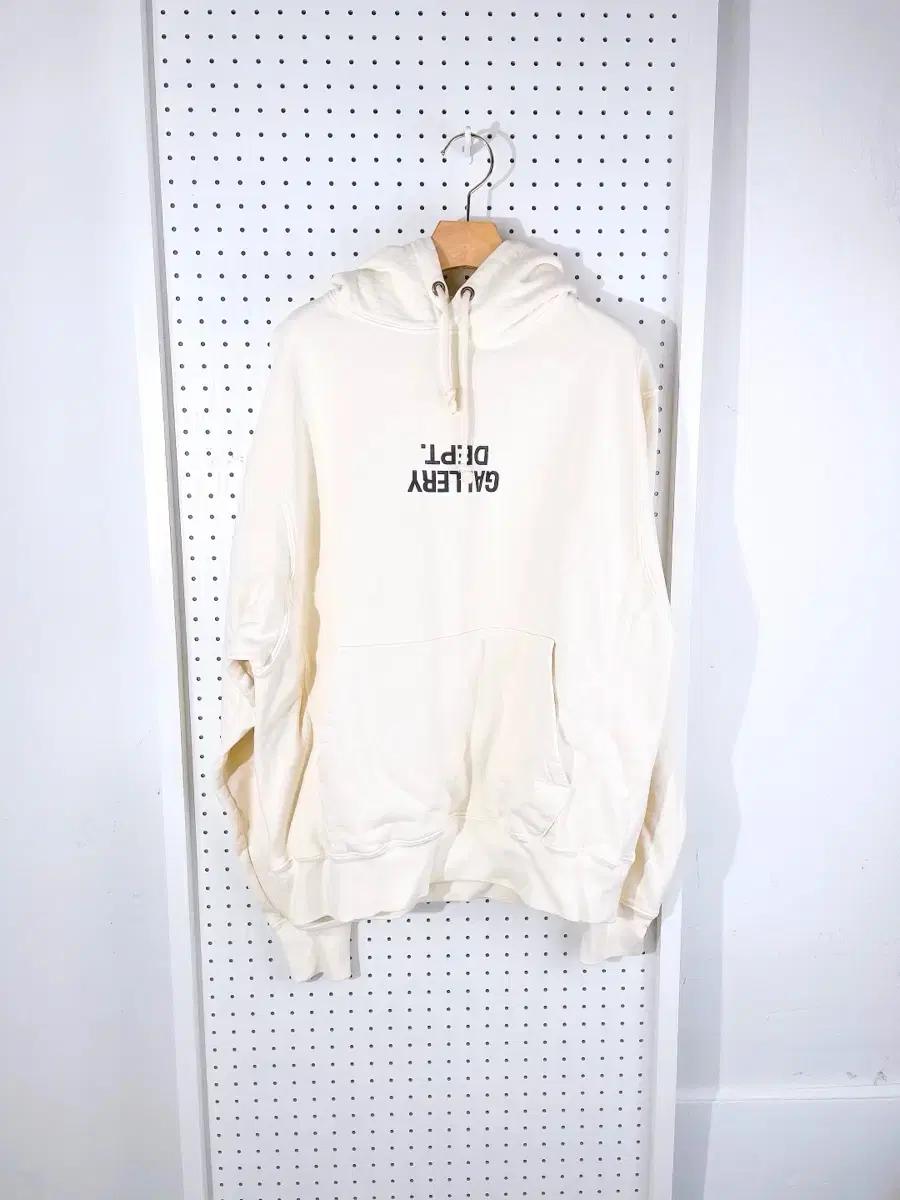 (정품/새상품) 갤러리 디파트먼트 퍽드 업 로고 화이트 후드