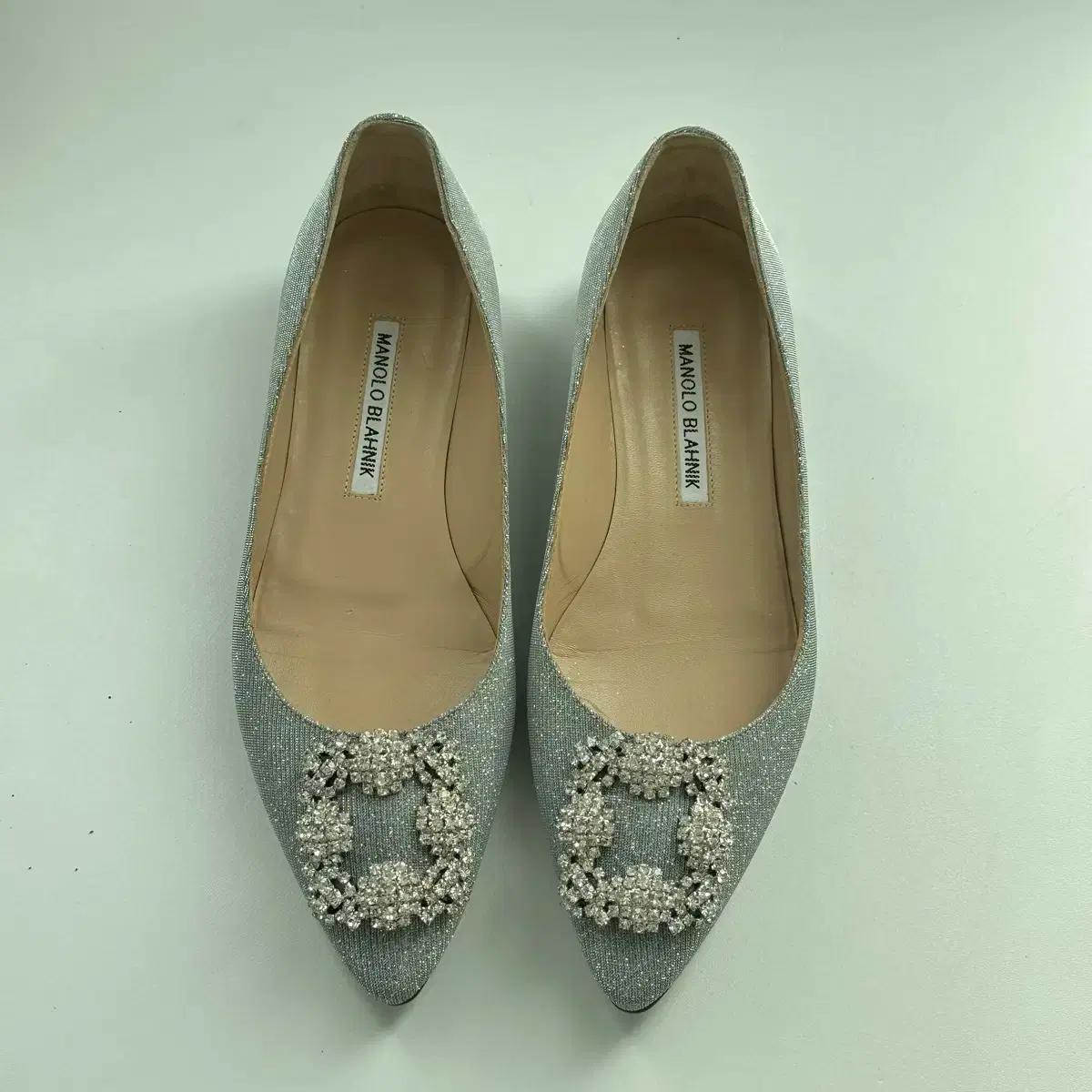 마놀로블라닉 한기시 37사이즈