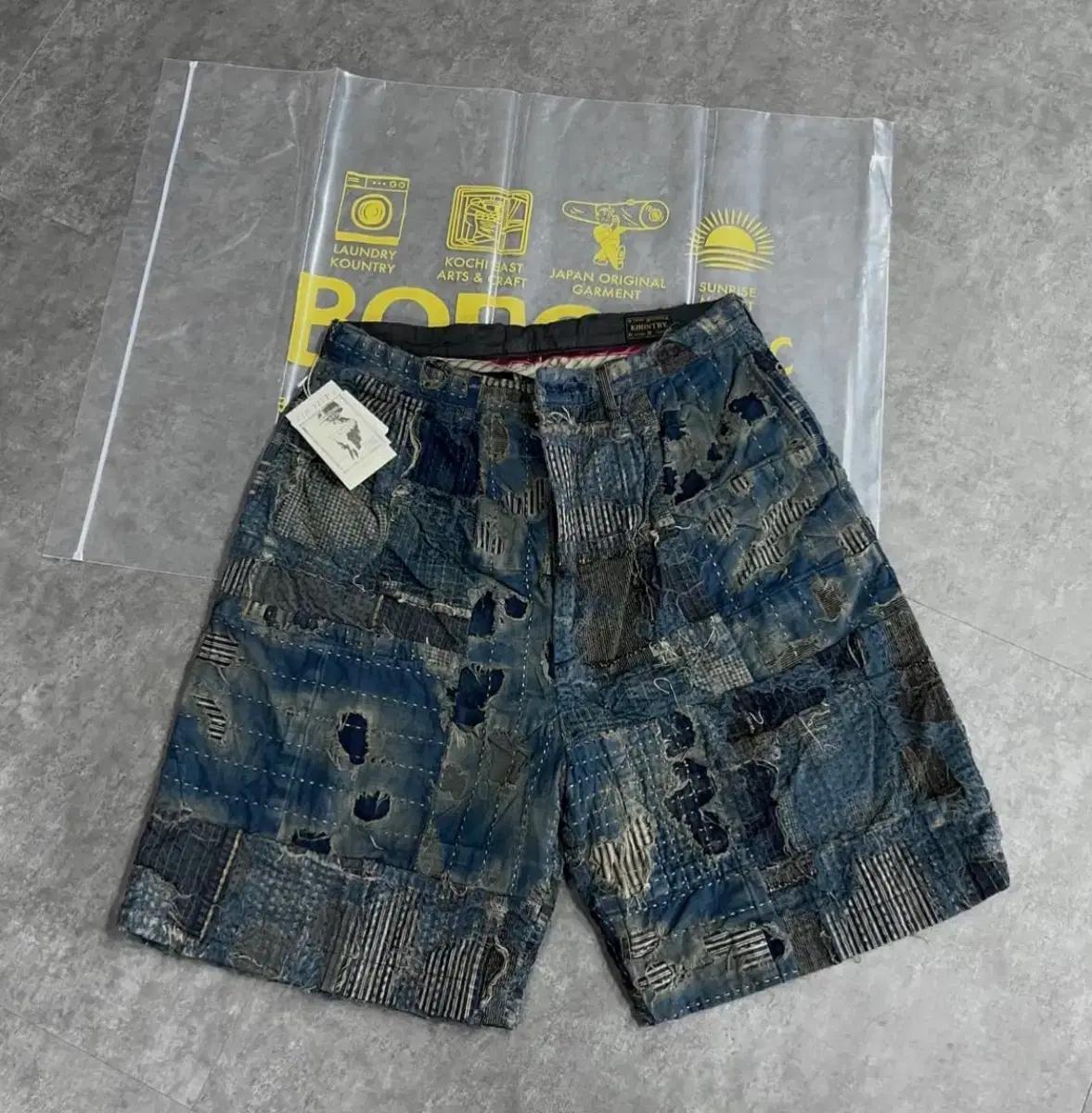 캐피탈 보로 쇼츠 3,4 새상품 팝니다