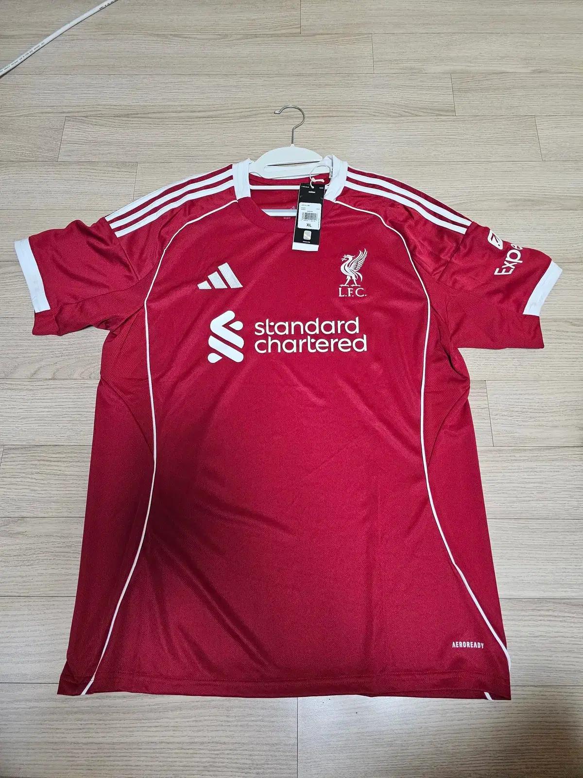 아디다스 25/26 리버풀 홈 유니폼 국내사이즈 XL 팝니다.