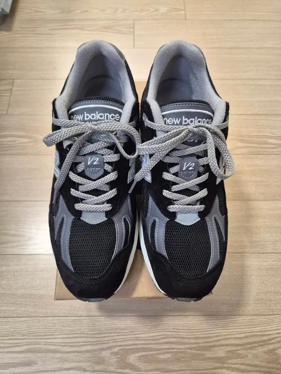 뉴발란스 991 V2 블랙 270size