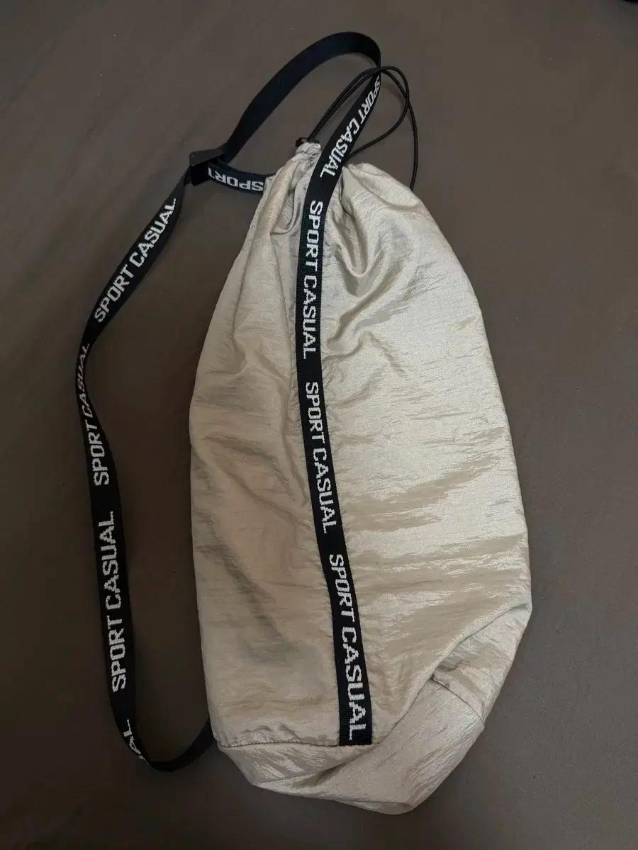 헤리티지플로스 크로스백 베이지