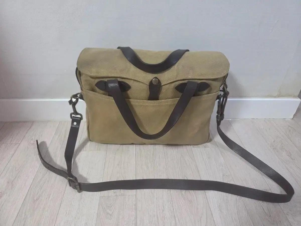 필슨 브리프케이스 가방