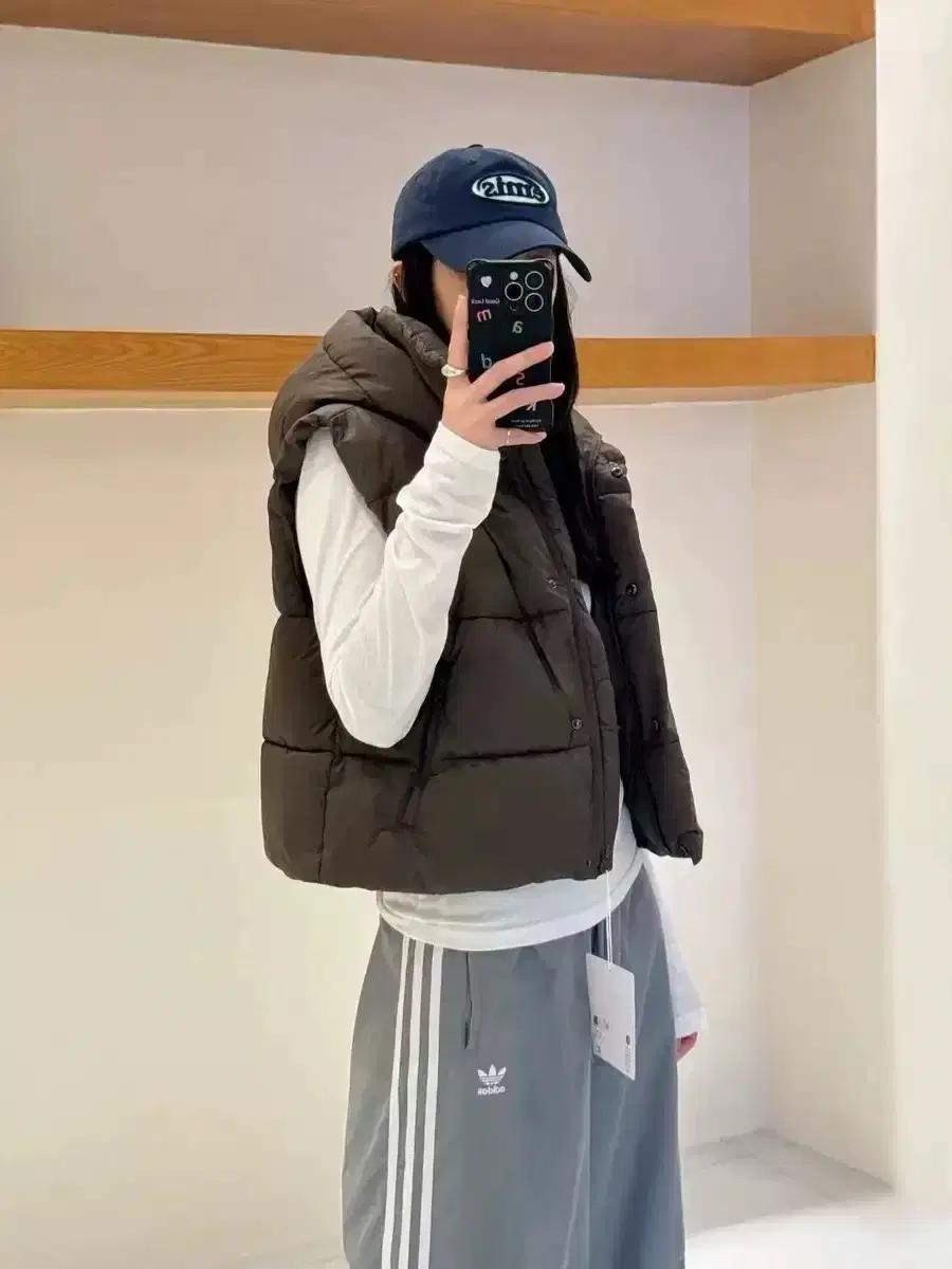 알로 요가 쪼기 베스트 Alo yoga 패딩쪼기 겨울신상