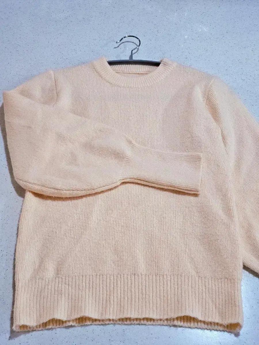 퍼프소매 니트 free