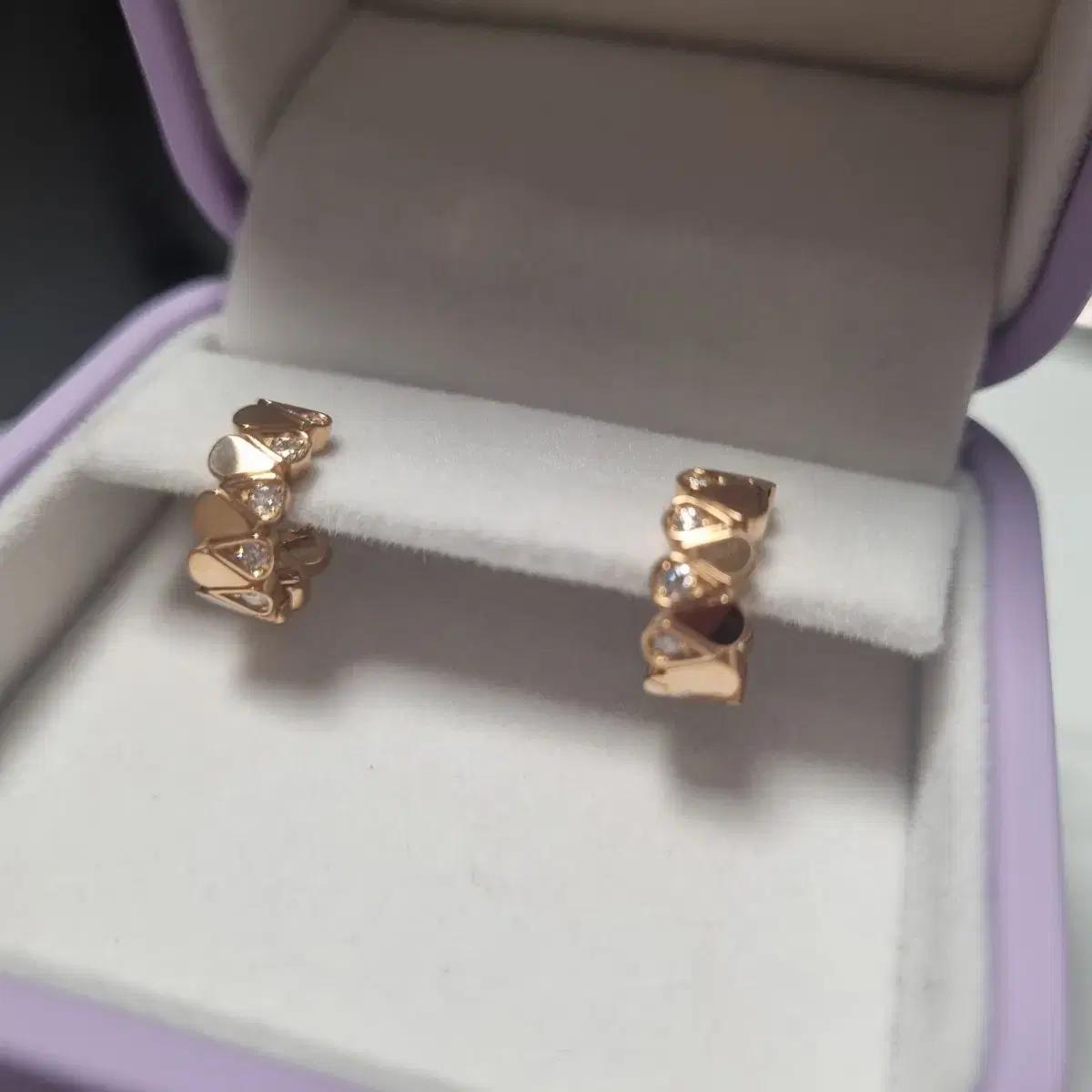 골든듀 듀이터널스 파베 18k 다이아 귀걸이