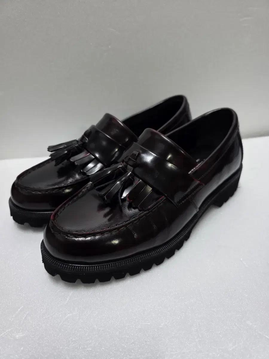 호킨스.블랙 태슬 로퍼 플랫폼여성.슈즈.240mm