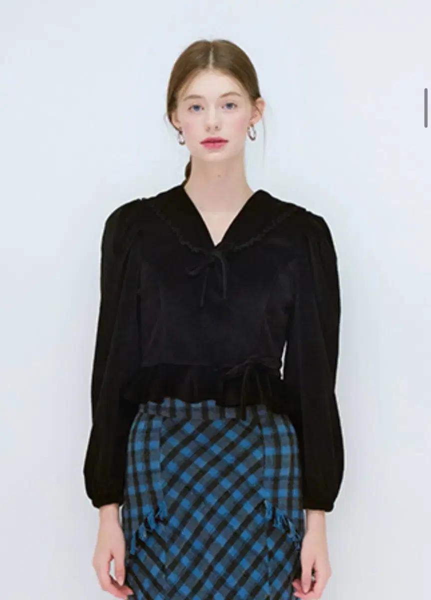 마가린핑거스 블랙 리본 벨벳 블라우스