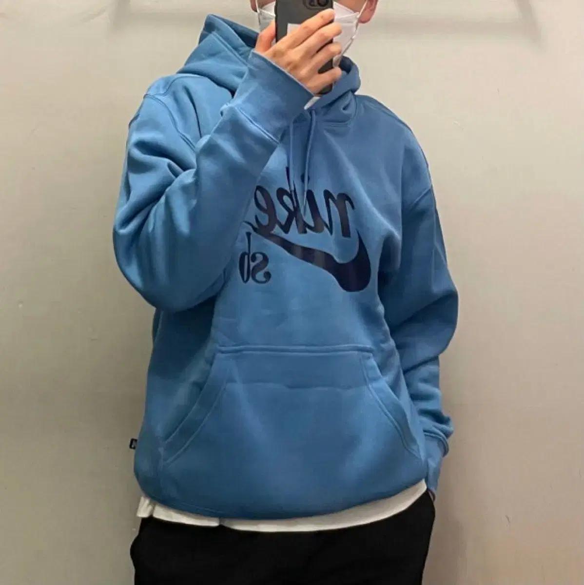 나이키 SB 블루 후드티