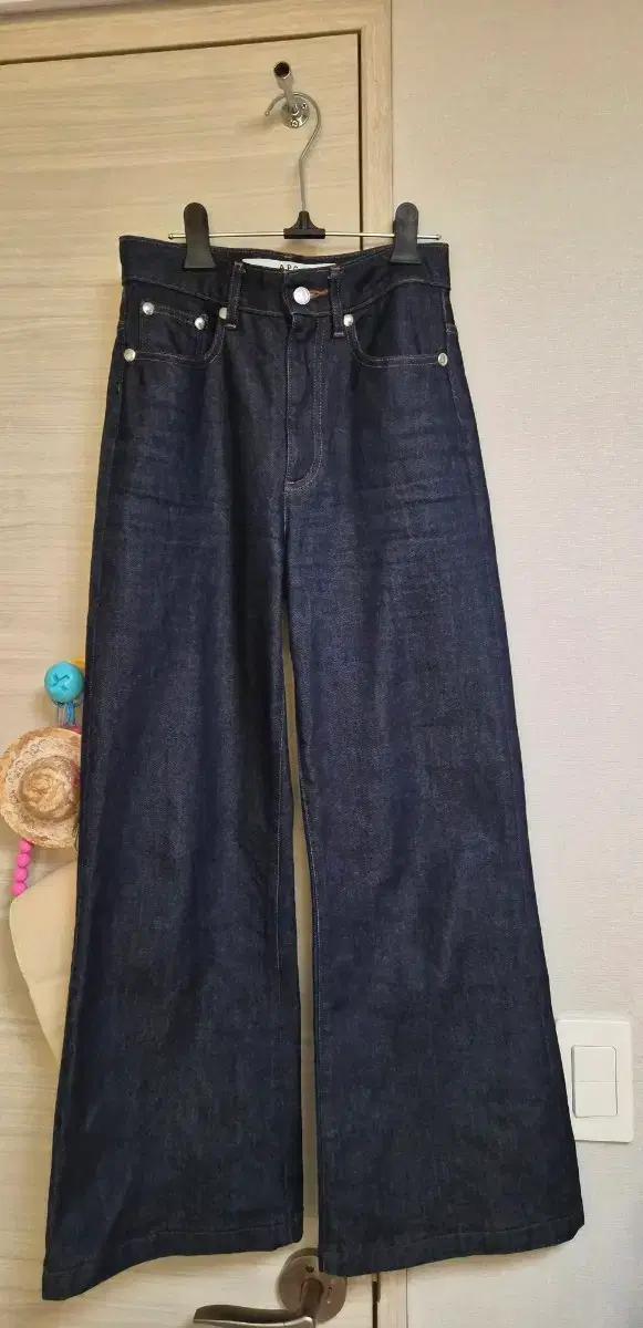 APC & NATACHA RAMSAY-LEVI 데님