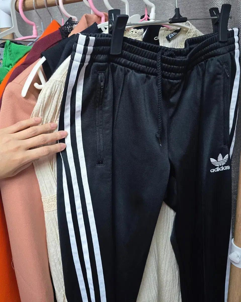 자라 아디다스 에잇세컨즈 등 15벌 일괄