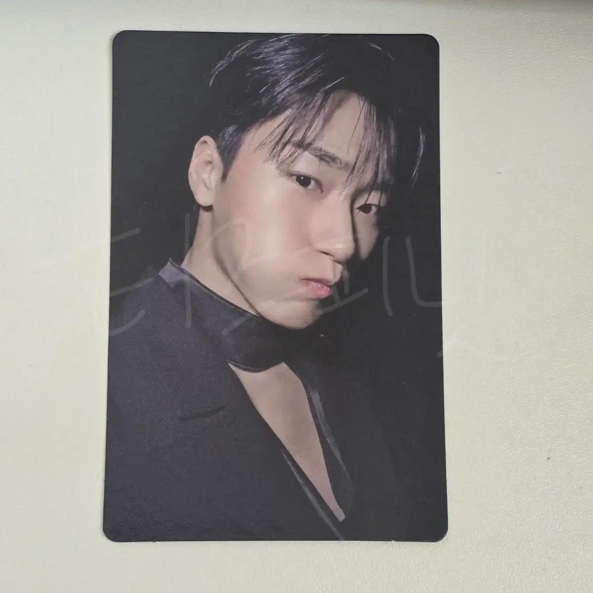 에이티즈 hello82 팝업 exclusive 최산 cheeks ver