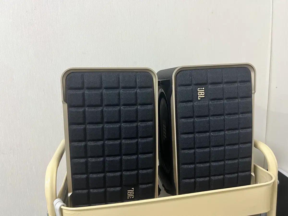 jbl어센틱 200스피커 두개 팝니다