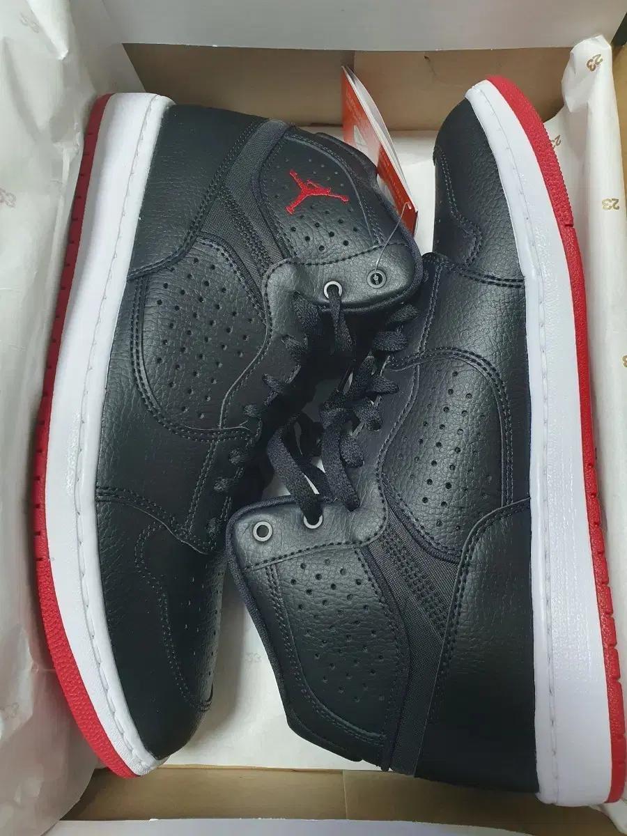 나이키 조던 액세스 블랙레드