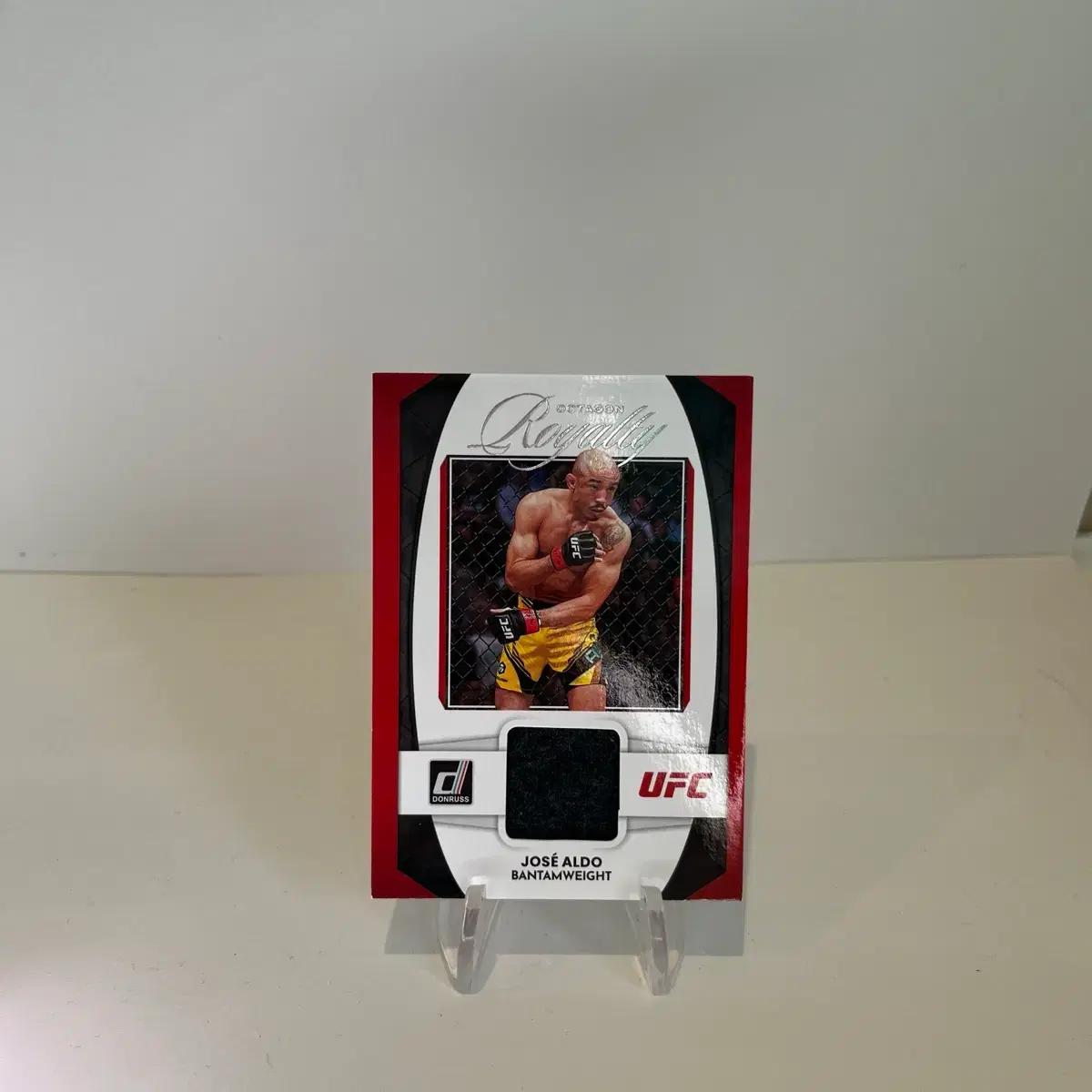 UFC 전 챔피언 조제 알도 실착 져지 카드