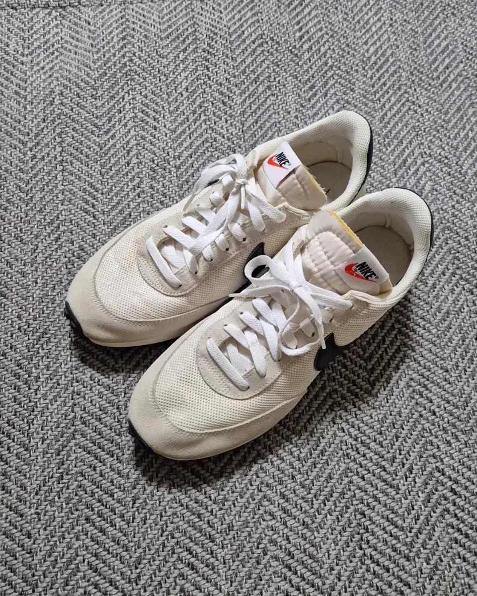 나이키 테일윈드 79 270mm