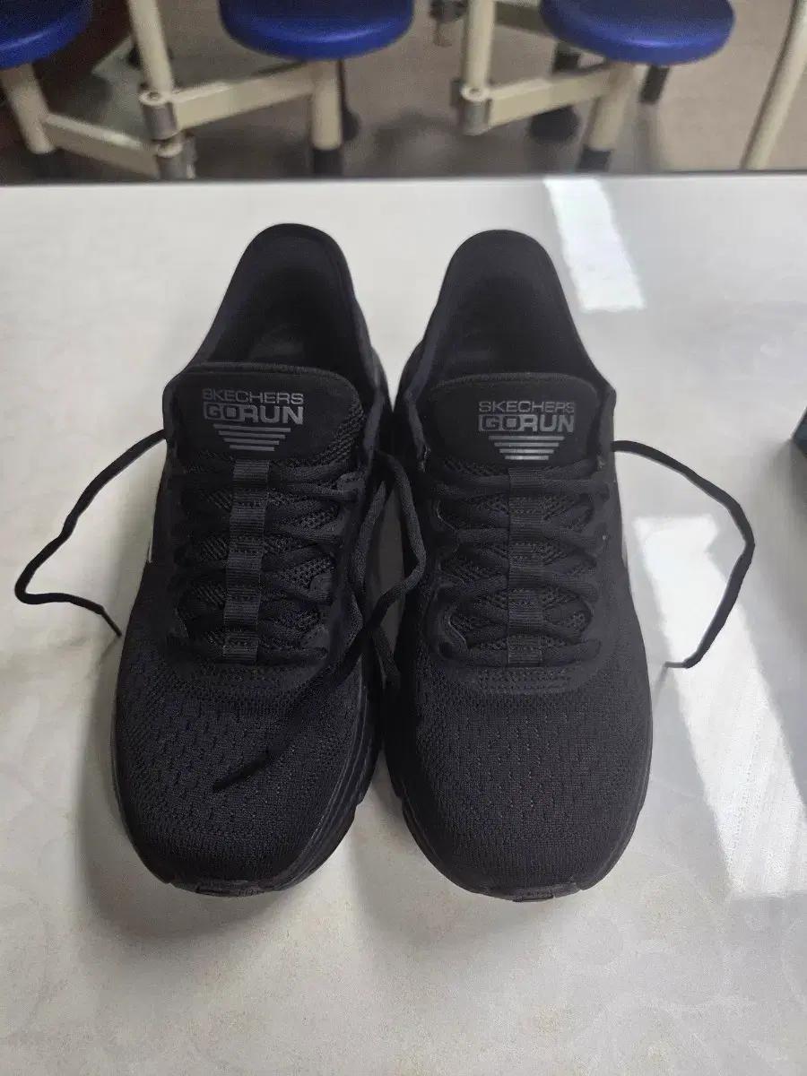 스케쳐스 맥스쿠셔닝 슬립인스 아치핏 250M