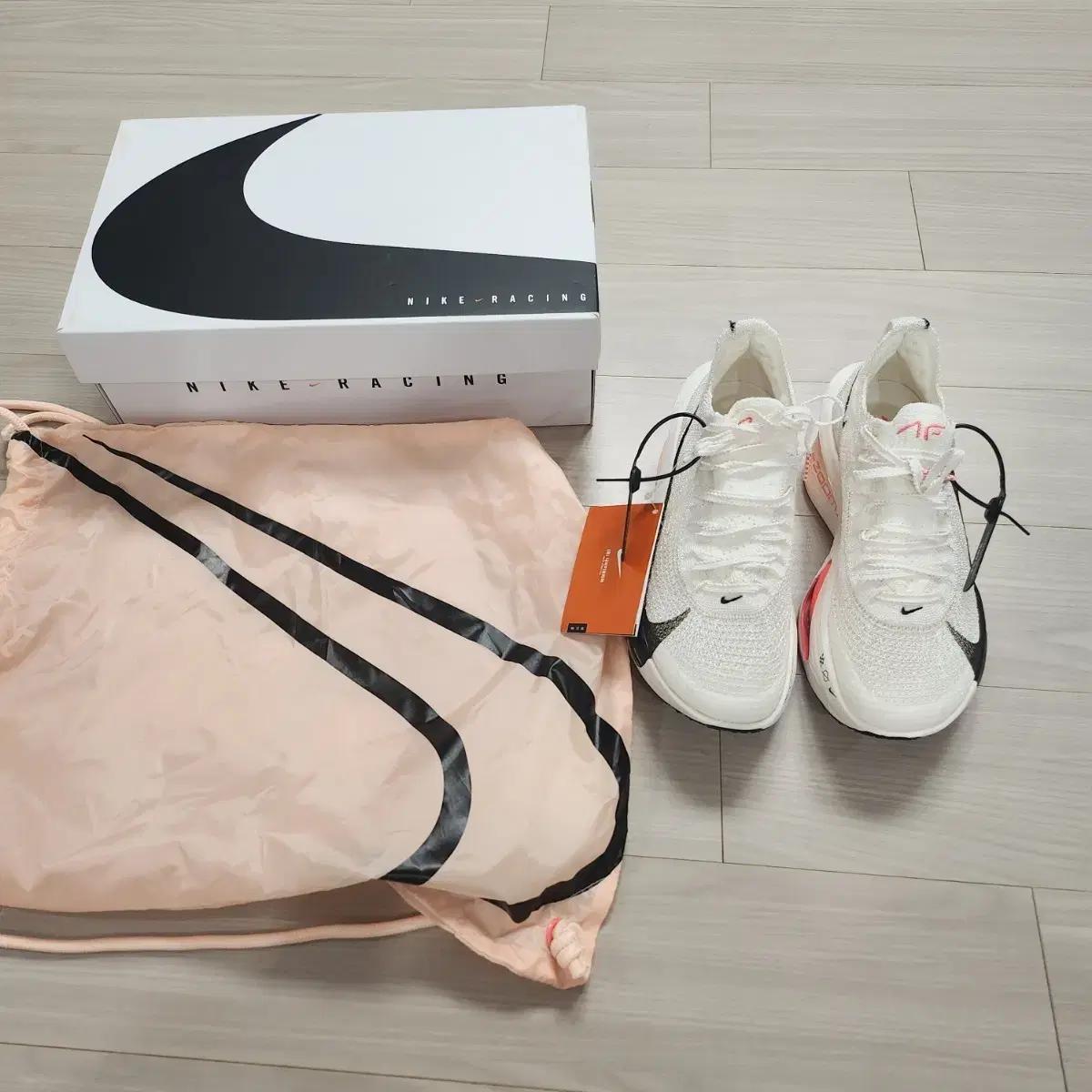 나이키 알파플라이 3 세일 크림슨 틴트 235