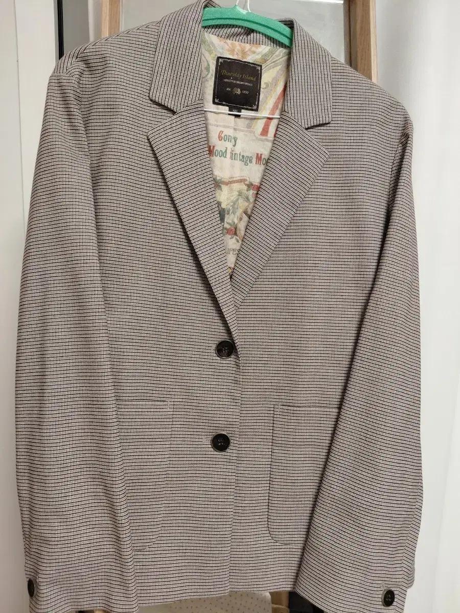 써스데이아일랜드 자켓