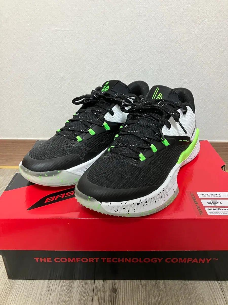 스케쳐스 넥서스 270