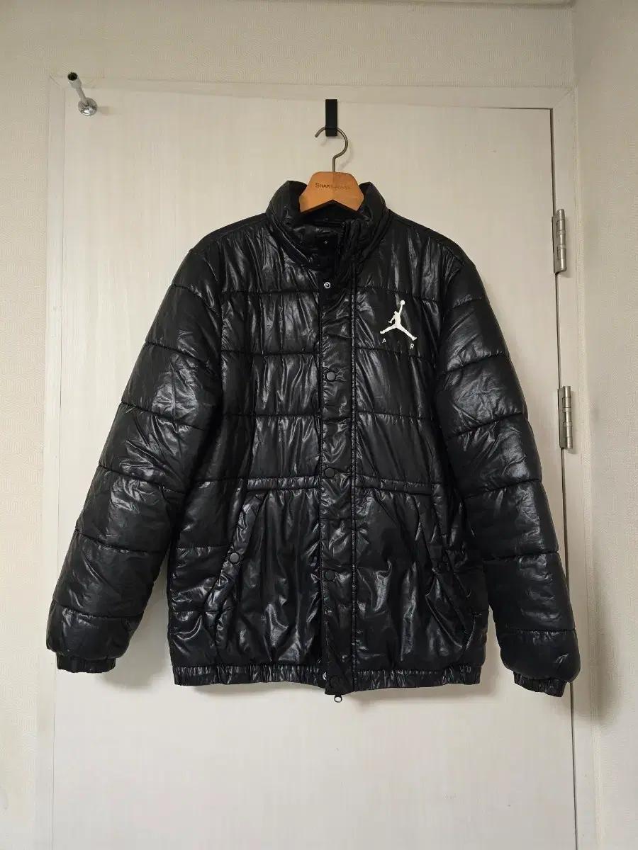 나이키 조던 유광패딩 ( 남성용)