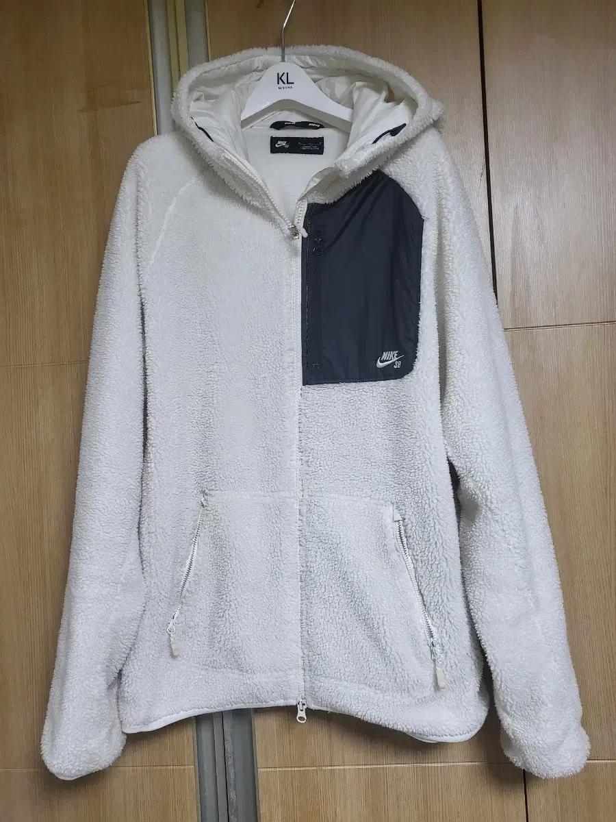 (100) 나이키SB 뽀글이 후드 집업 후리스