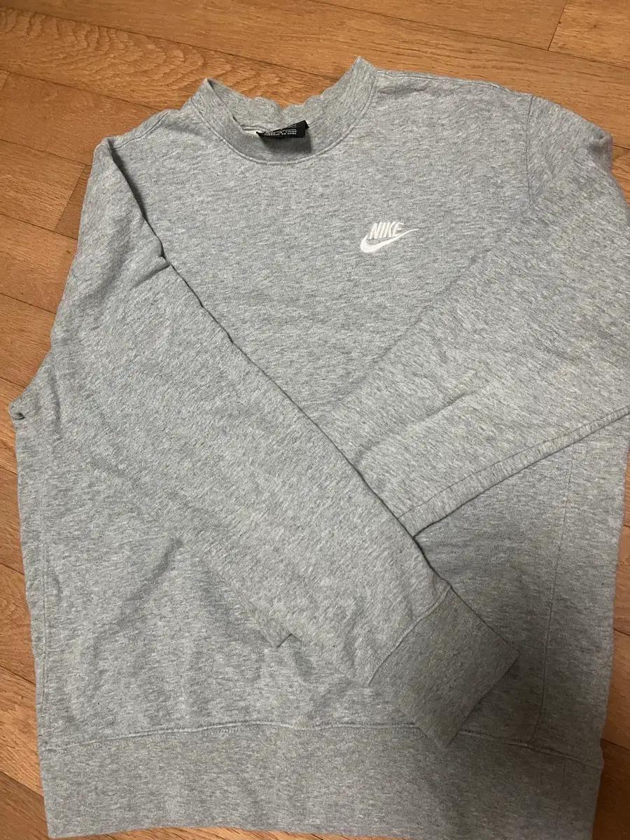 나이키 맨투맨 s