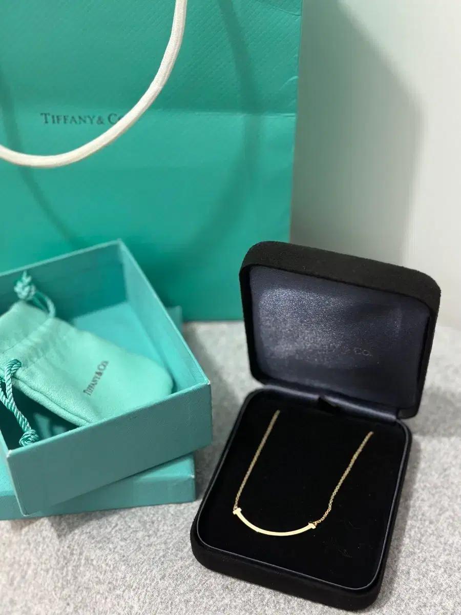 티파니앤코 스마일 펜던트 목걸이