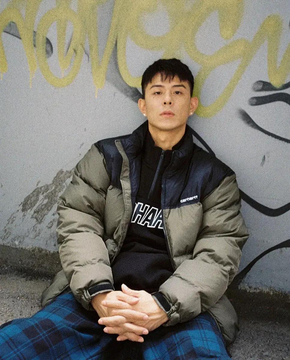 칼하트 WIP 빈지노 패딩 국내매장판 유일매물 100-105 사이즈