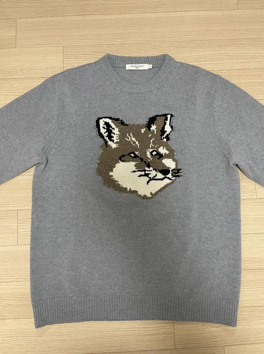 메종키츠네 빅폭스 스웨터