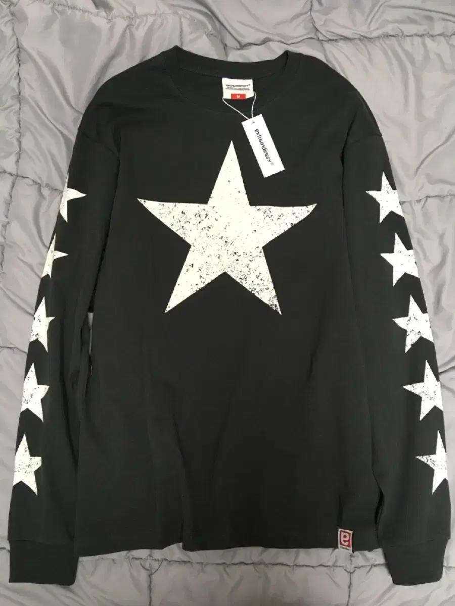 Extraordinary stars long sleeve charcoal