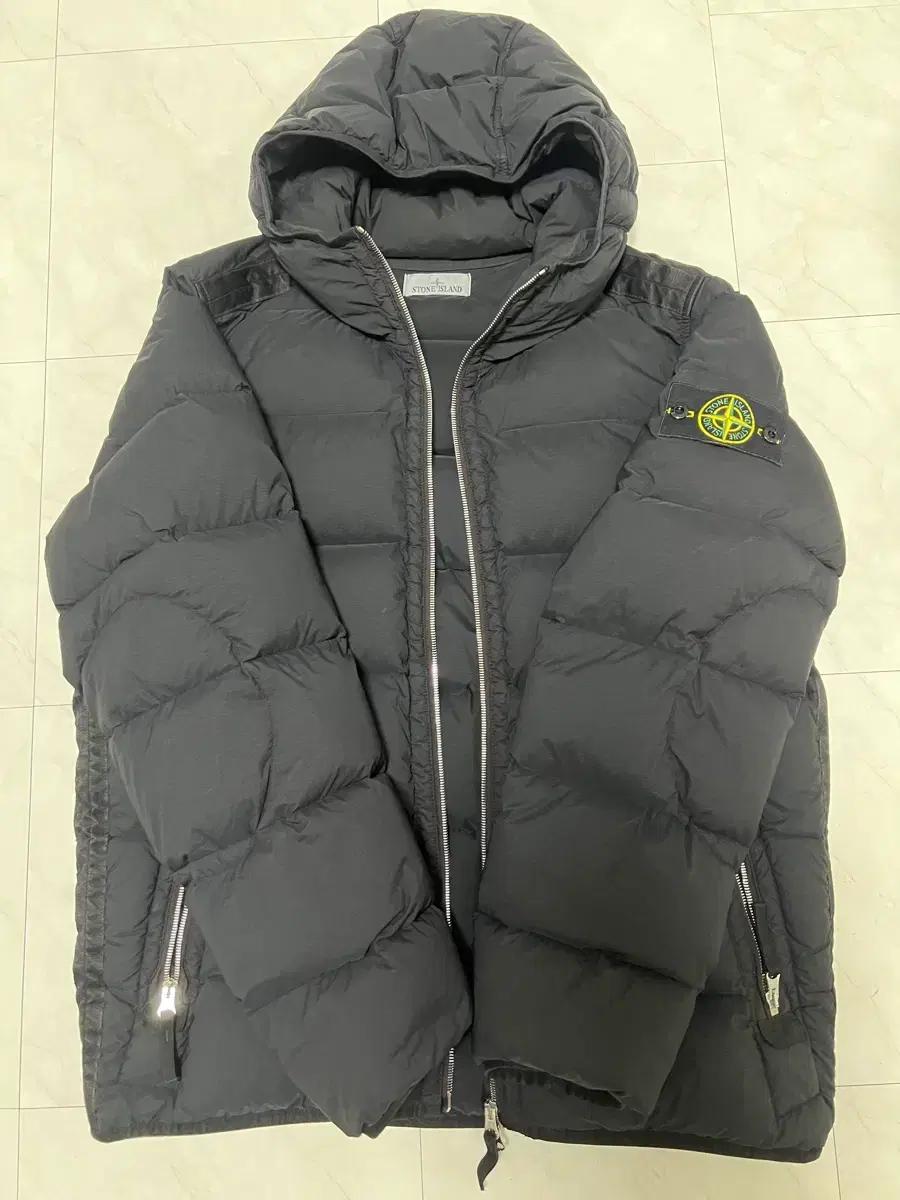 스톤아일랜드 심리스 터널 나일론 다운자켓
