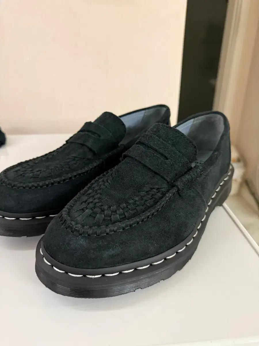 닥터마틴 네이버후드 270사이즈 로퍼