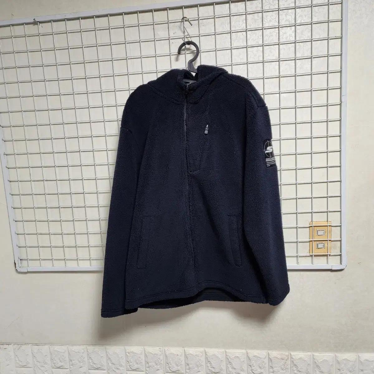 (새상품)스케쳐스후리스자켓(남105)