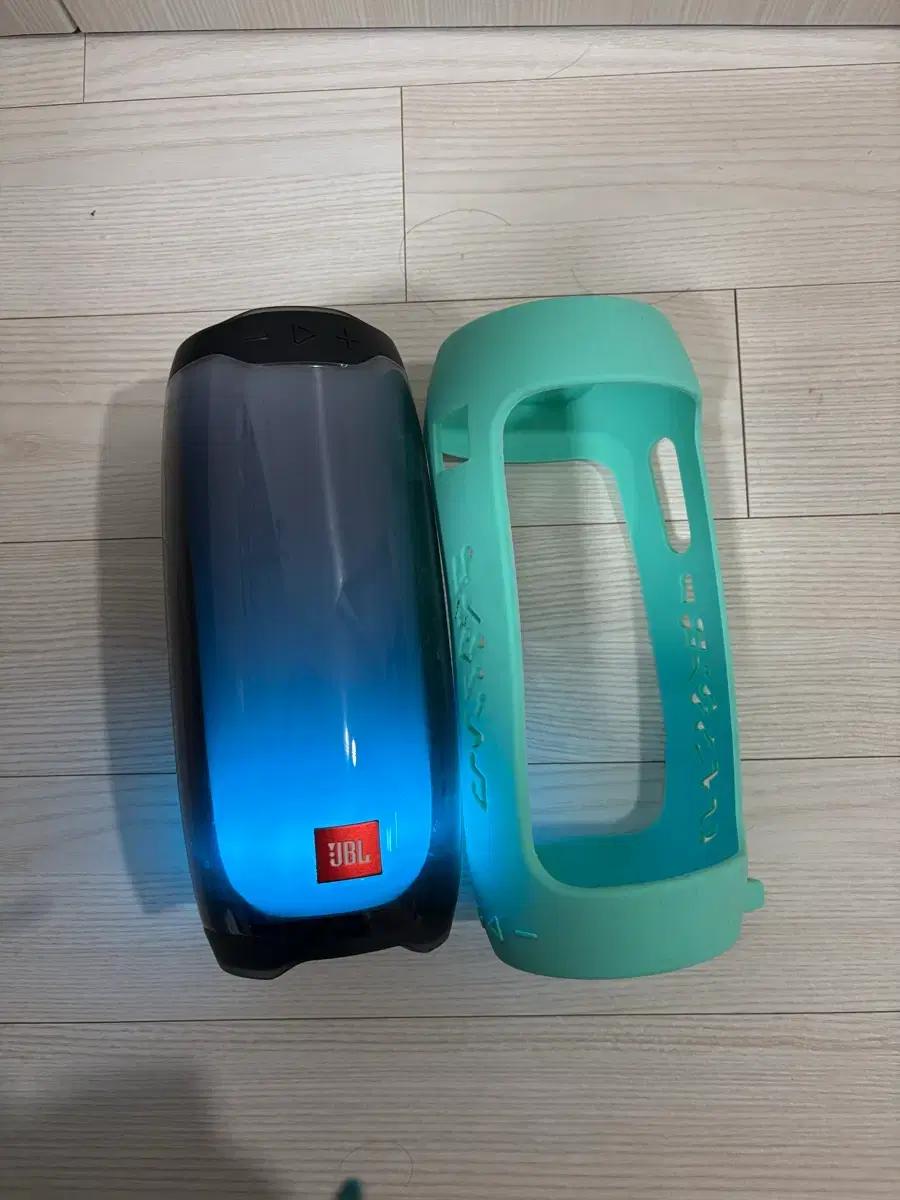 JBL pulse4